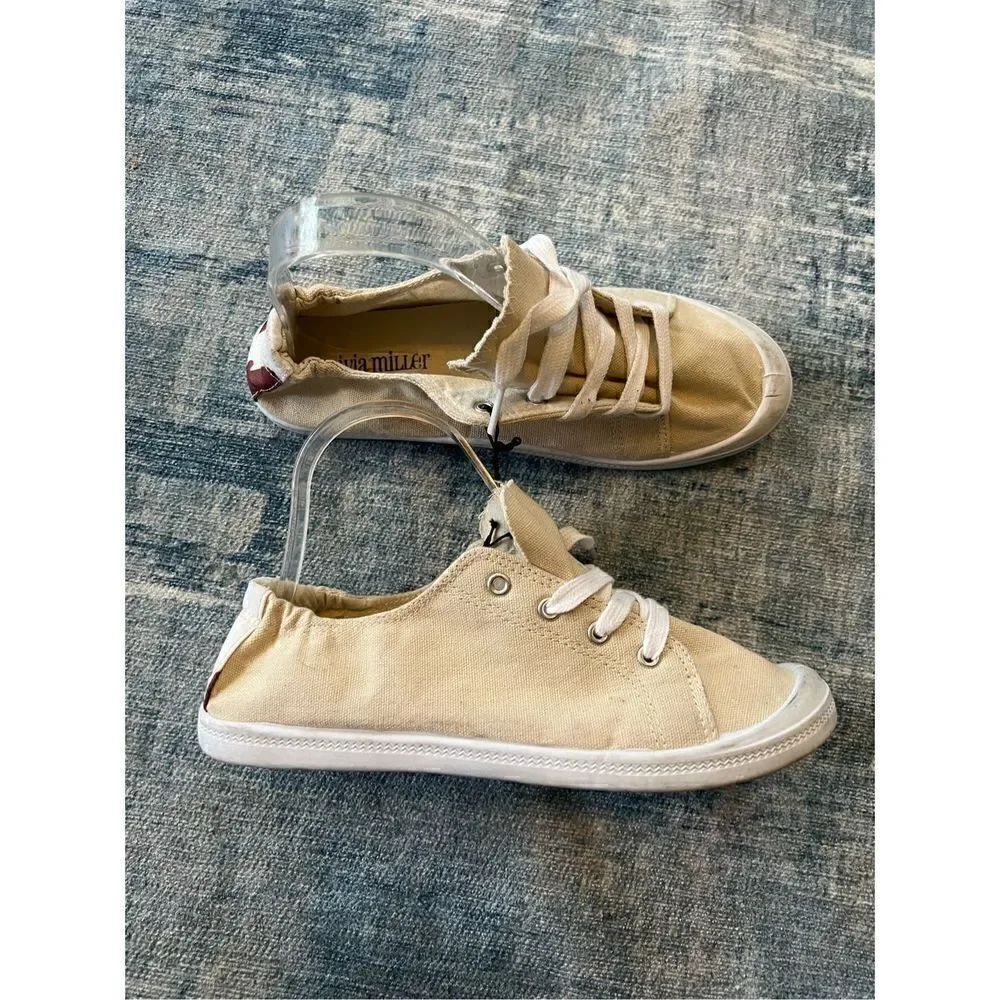 Olivia Miller Ivory White Textile Upper Cow Print Sneaker Size 6